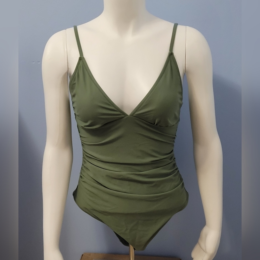NWT Cupshe Ruched One Piece Swimsuit
